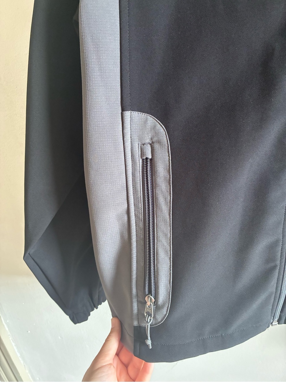 Black Diamond Two-Tone Gray Softshell Performance Jacket - Picture 5 of 5